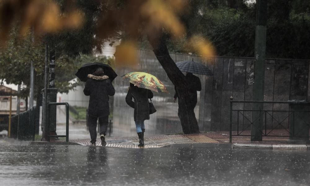 Καιρός: Πτώση της θερμοκρασίας, χιόνια, βροχές και καταιγίδες